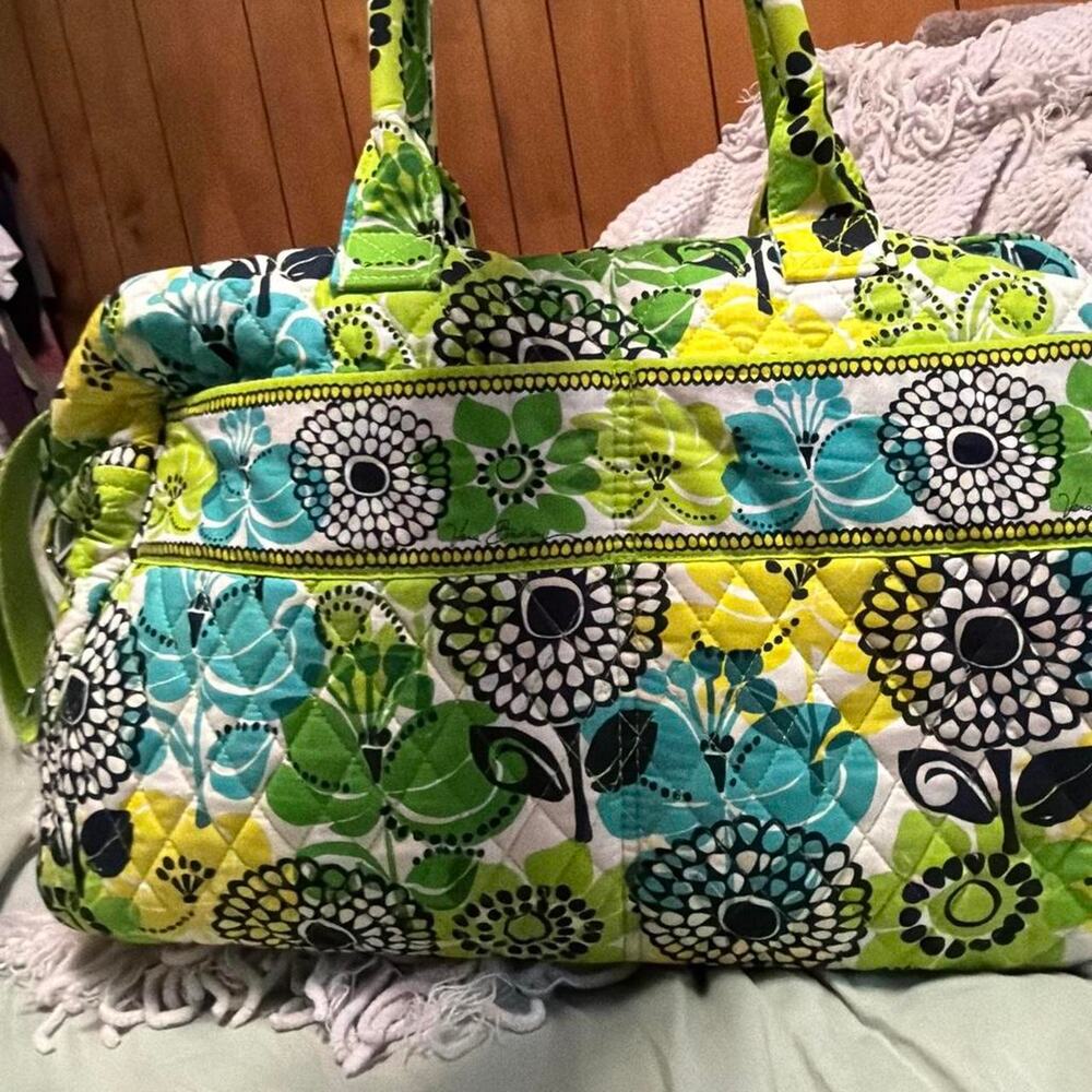 Vera Bradley green floral quilted tote / beach / gym / weekender bag
